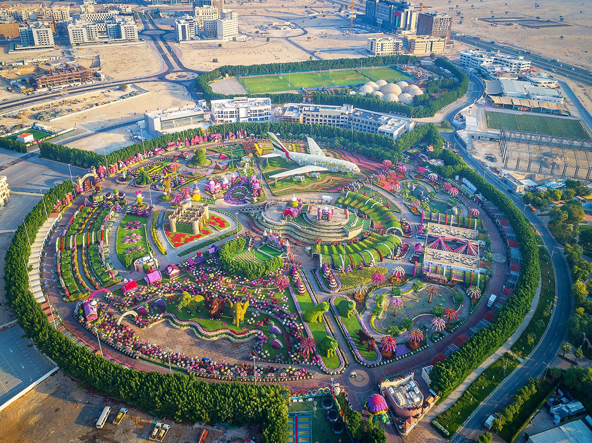 Dubai miracle garden 2020